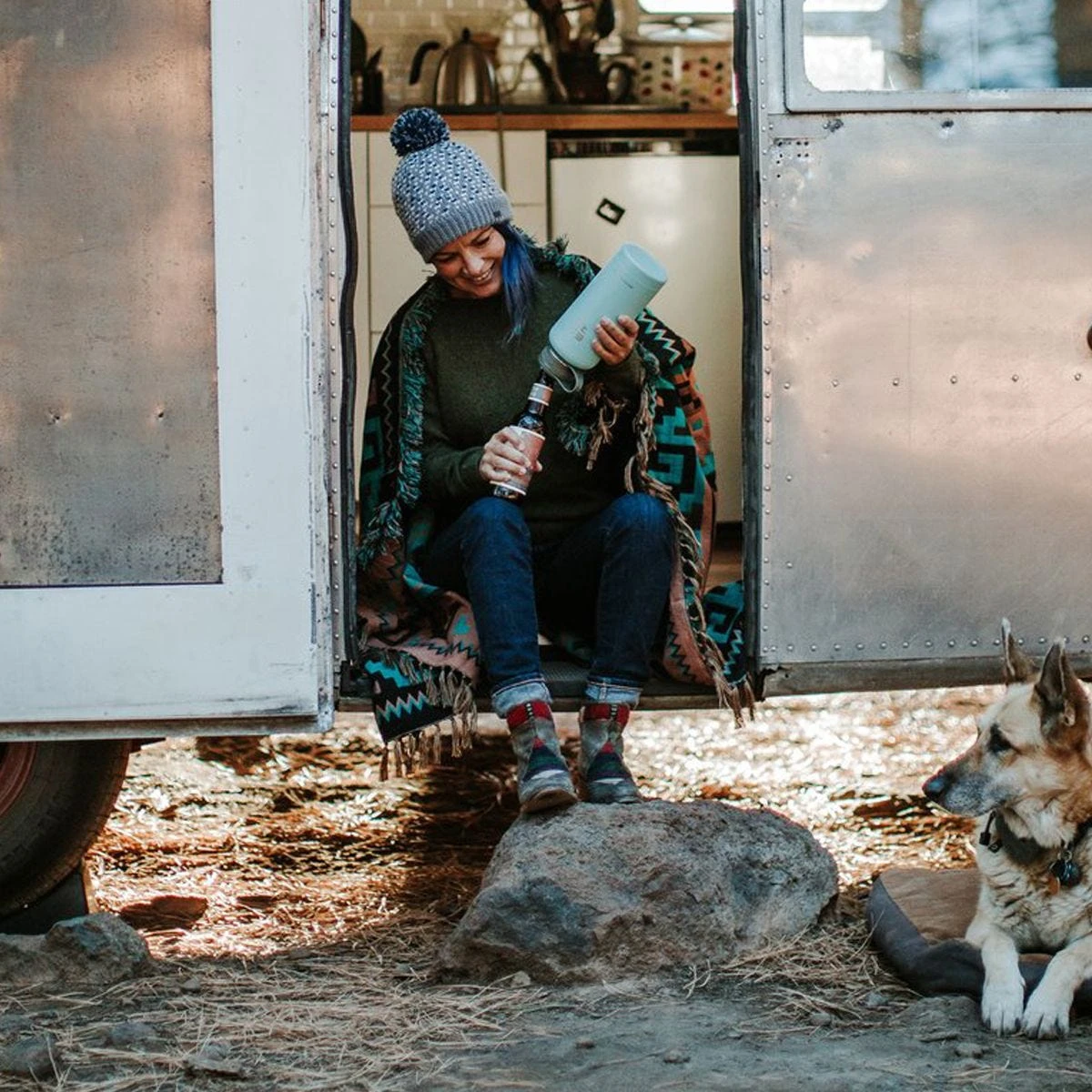 Earthwell Kewler Opener Vacuum Bottle 946ml Baja Sand 3 Earthwell Kewler Opener Vacuum Bottle 946ml Baja Sand - Image 3